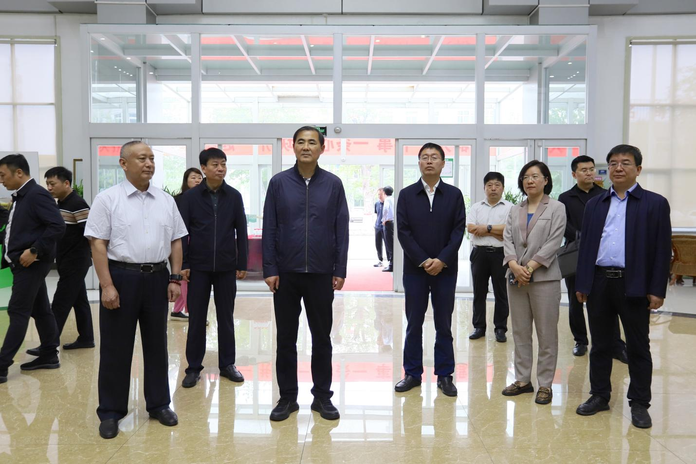 佳木斯市政府副市長(zhǎng)、佳木斯國(guó)家農(nóng)高區(qū)黨工委書記王繼武一行來山東三星集團(tuán)調(diào)研