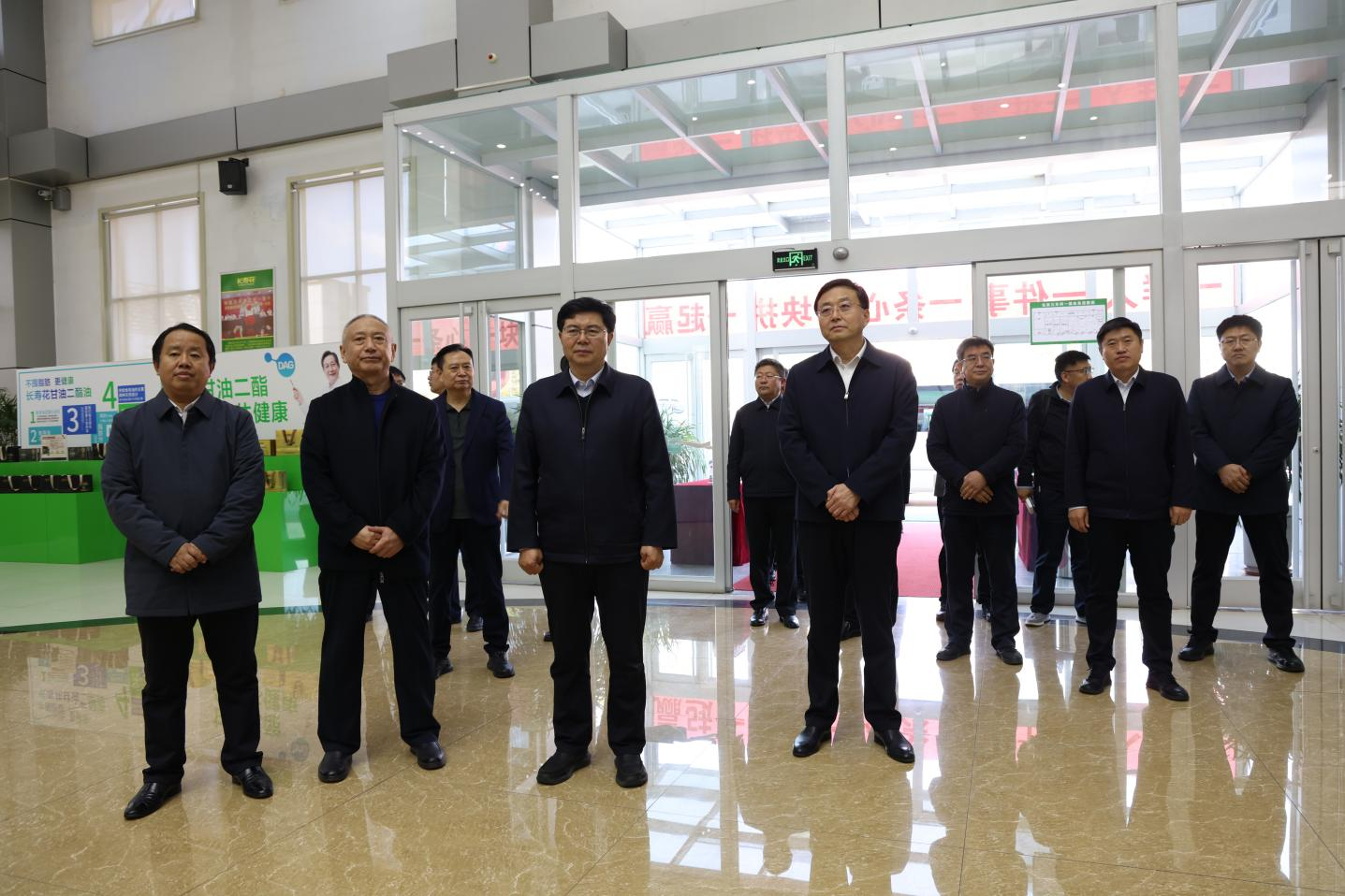 山東農(nóng)業(yè)大學黨委副書記、校長冷暢儉一行來山東三星集團調(diào)研