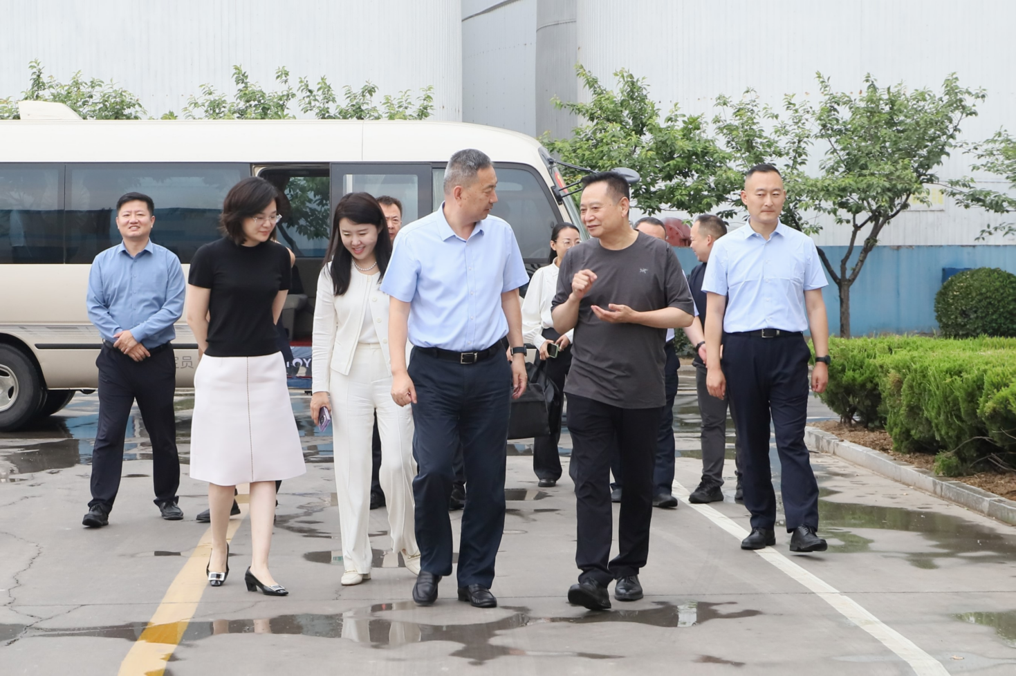 省工業(yè)和信息化廳二級(jí)巡視員吳炎一行來山東三星集團(tuán)調(diào)研